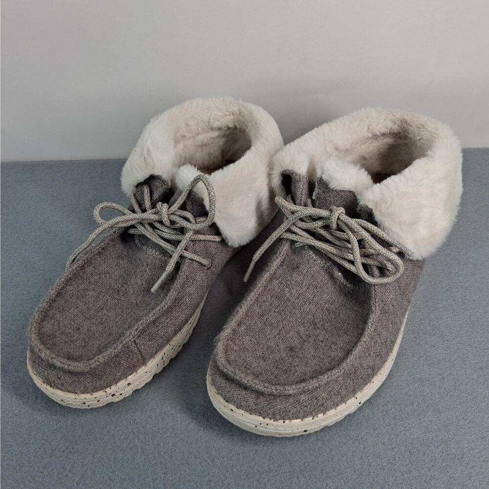 HeyDude Britt Slip-On Booties Shoes Women's‎ Size 6 Charcoal Gray Faux Fur